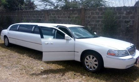 silver chrysler limousine